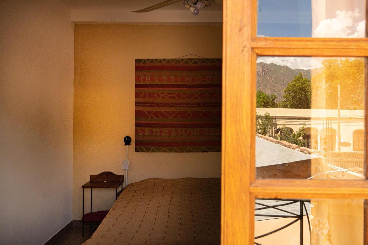 Hostel Ruta 40 Cafayate Bagian luar foto